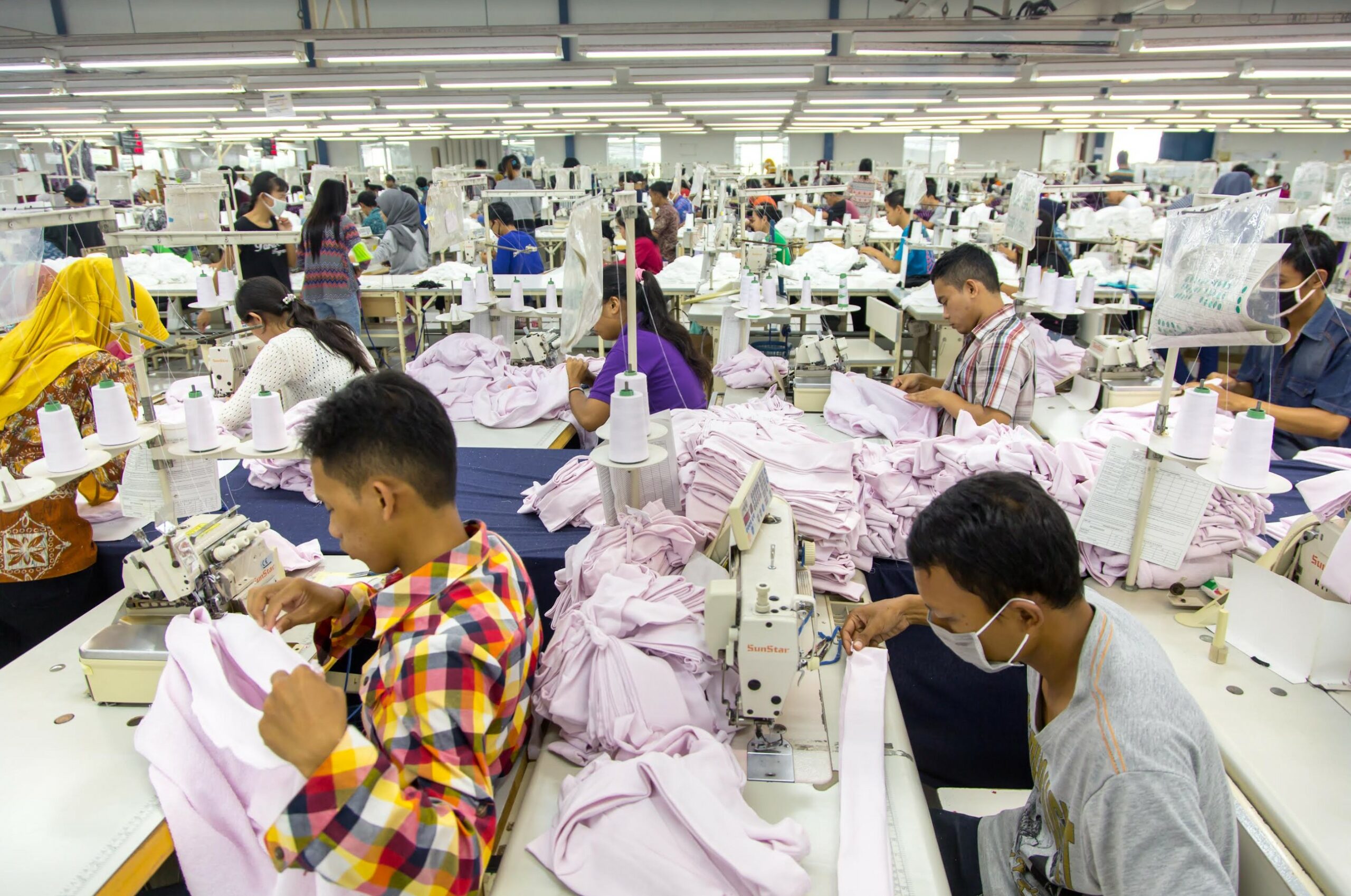 Fashion brands putting millions of workers at risk with gaps on