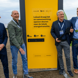 Het grootste natuurinclusieve zonnepark van Nederland geopend: Fledderbosch