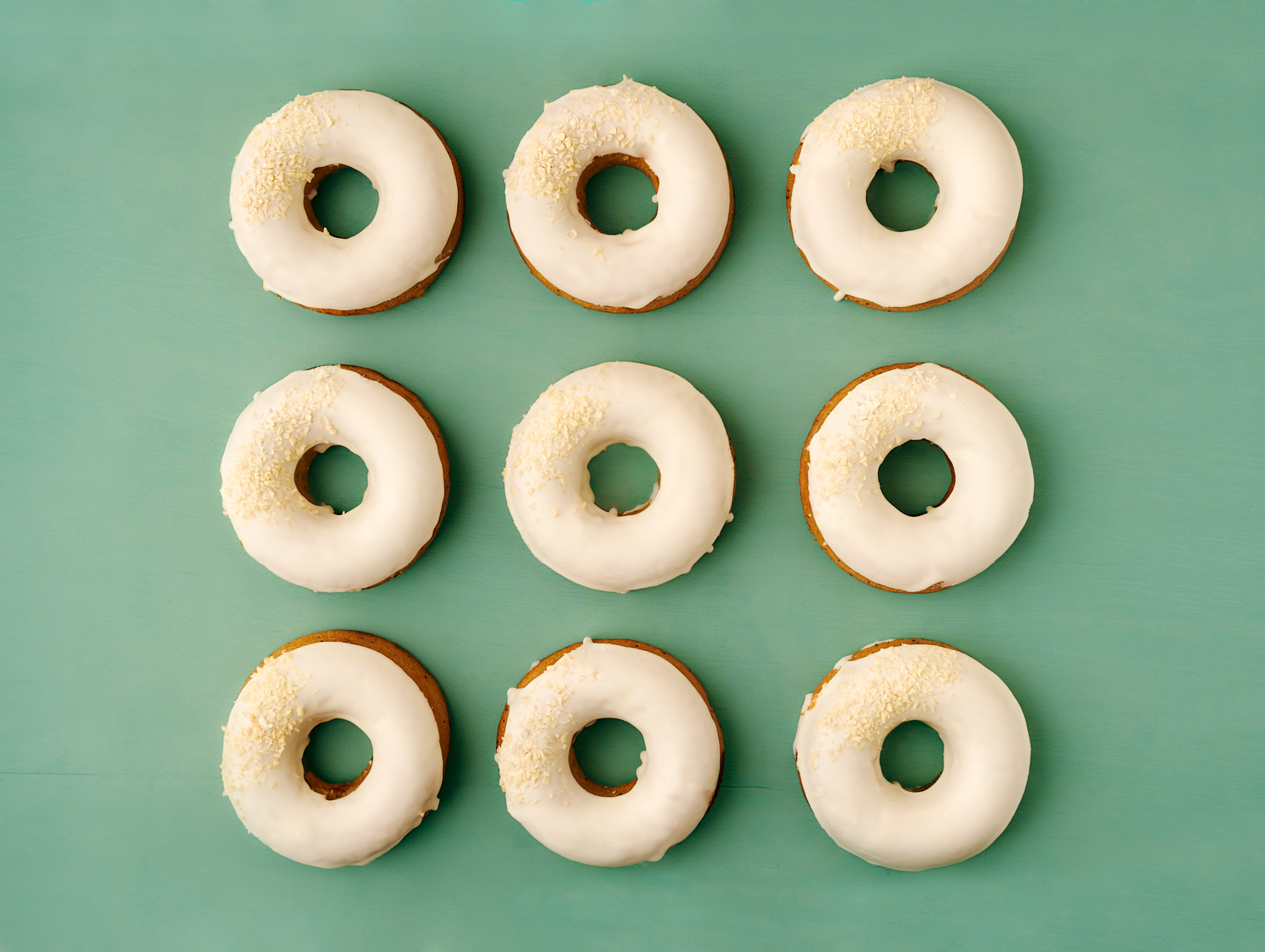 SUNT-Lemon-Poppyseed-Donuts