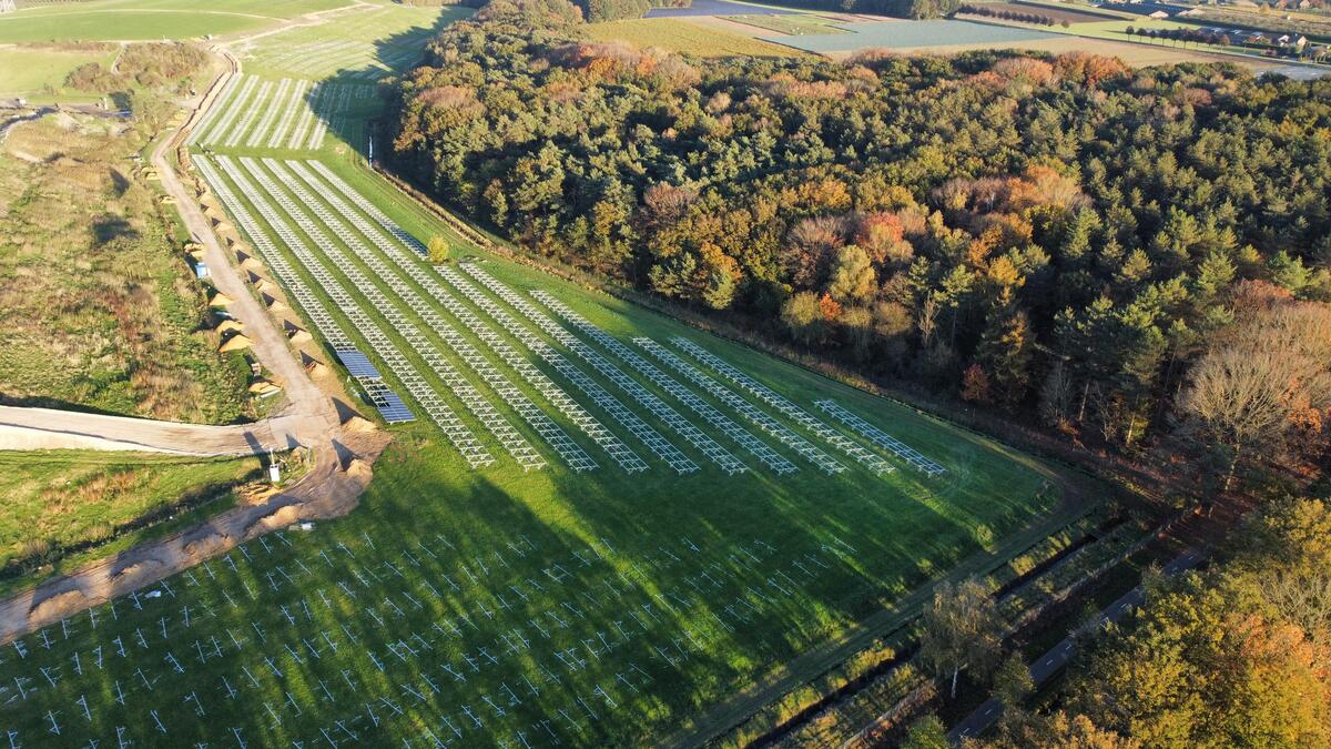 Attero en GroenLeven beginnen bouw zonnepark op stortplaats Montfort